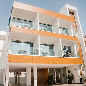 Caramela Luxury Apts Ajia Napa